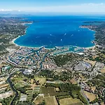 Restanques Du Golf De Saint Tropez 2 6 Personnes Grimaud